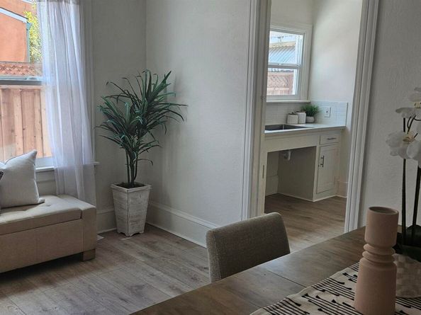 1007 47Th St, Emeryville CA 94608