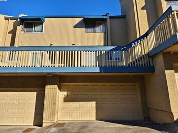 1005 Imperial PL