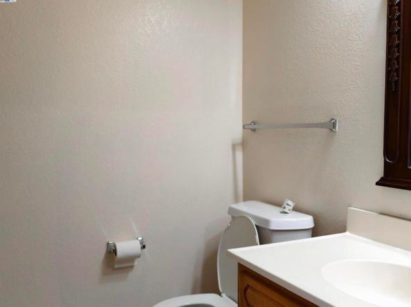 1005 Imperial PL, Hayward CA 94541