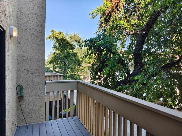 1005 Imperial PL, Hayward CA 94541