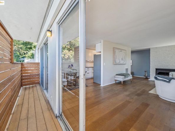 375 Jayne Ave 402, Oakland CA 94610