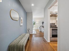 375 Jayne Ave 402, Oakland CA 94610
