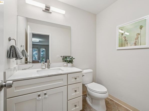 375 Jayne Ave 402, Oakland CA 94610