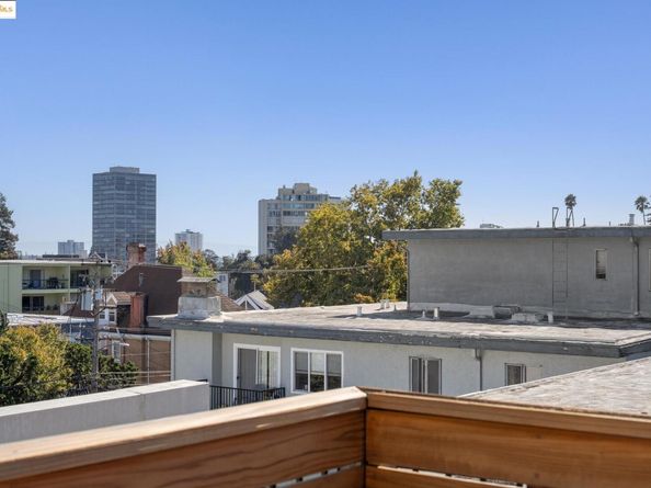 375 Jayne Ave 402, Oakland CA 94610