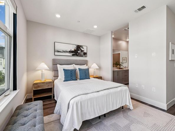 985 41St St 140, Oakland CA 94608