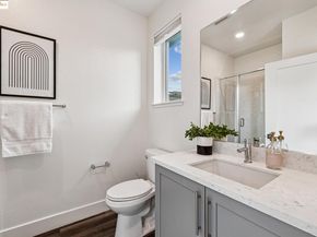 985 41St St 140, Oakland CA 94608