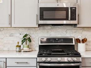 985 41St St 140, Oakland CA 94608