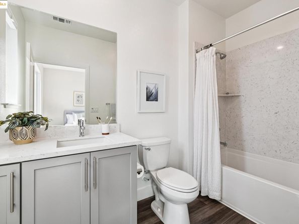985 41St St 140, Oakland CA 94608