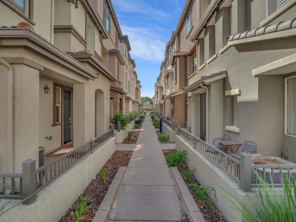 414 Palmer Ave, Hayward CA 94541