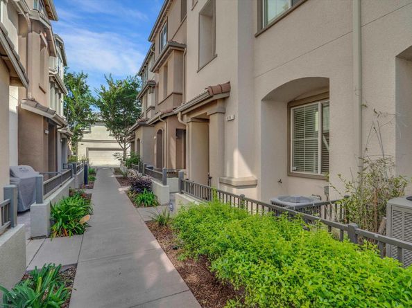 414 Palmer Ave, Hayward CA 94541
