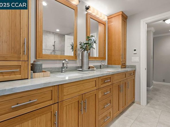 3949 Canyon Dr, Lafayette CA 94549