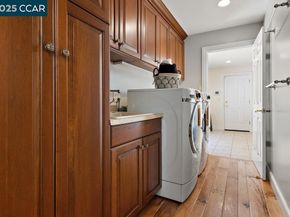 3949 Canyon Dr, Lafayette CA 94549