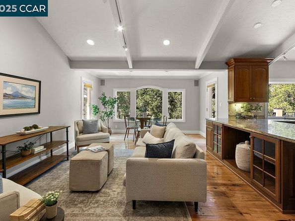 3949 Canyon Dr, Lafayette CA 94549