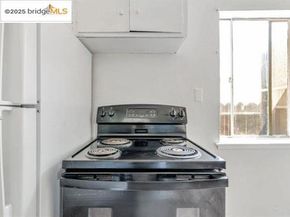 1011 Delaware St, Berkeley CA 94710