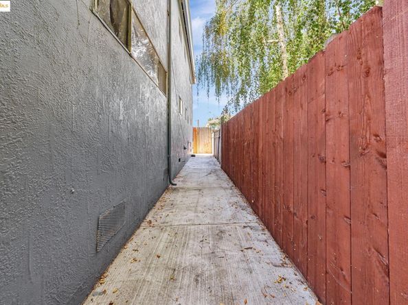 1011 Delaware St, Berkeley CA 94710