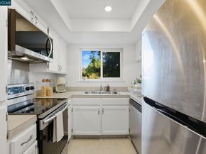 2055 Sierra Rd 71, Concord CA 94518