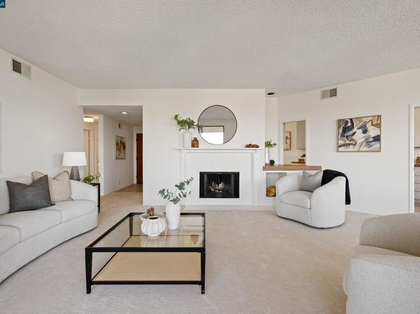 3318 Ptarmigan Dr. 1B, Walnut Creek CA 94595