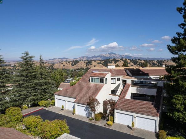 3318 Ptarmigan Dr. 1B, Walnut Creek CA 94595