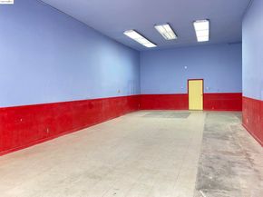 1138 E 12th St., Oakland CA 94606