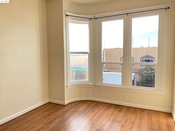 1138 E 12th St., Oakland CA 94606