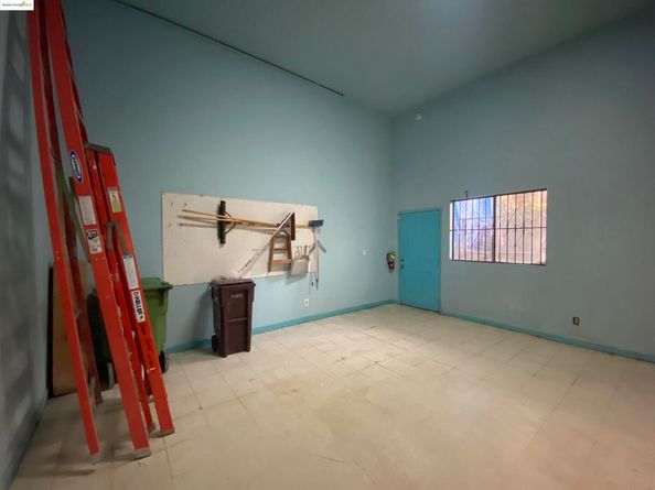 1138 E 12th St., Oakland CA 94606
