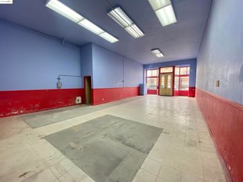 1138 E 12th St.