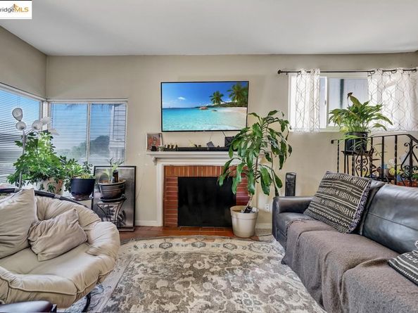 1390 Highland Blvd, Hayward CA 94542