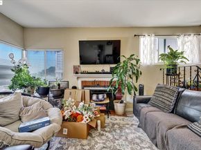 1390 Highland Blvd, Hayward CA 94542