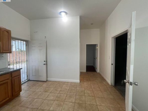505 Nevin Ave, Richmond CA 94801
