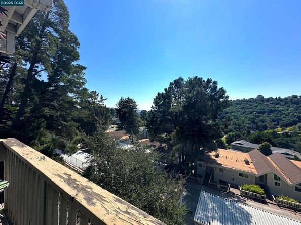 1984 Ascot Dr C, Moraga CA 94556