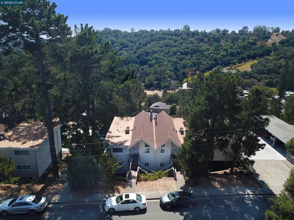 1984 Ascot Dr C, Moraga CA 94556