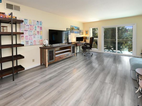 1984 Ascot Dr C, Moraga CA 94556