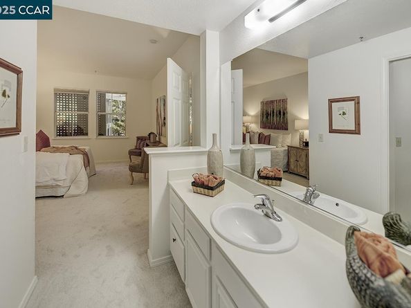 1840 Tice Creek Dr 2110, Walnut Creek CA 94595