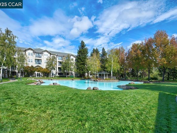 1840 Tice Creek Dr 2110, Walnut Creek CA 94595