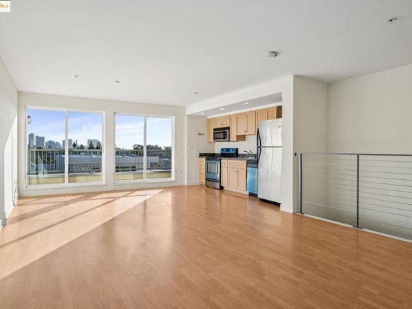 485 W Macarthur Blvd 407, Oakland CA 94609
