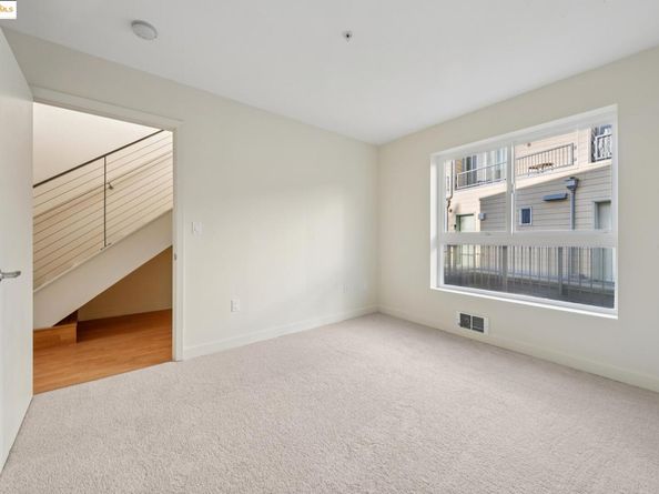 485 W Macarthur Blvd 407, Oakland CA 94609