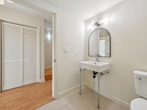 485 W Macarthur Blvd 407, Oakland CA 94609