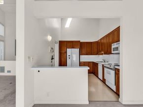 39 Starview Dr, Oakland CA 94618