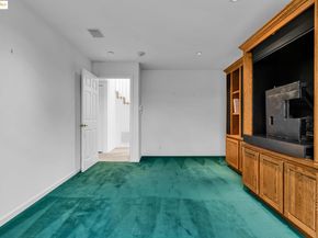 39 Starview Dr, Oakland CA 94618