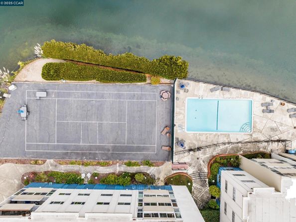 2137 Otis Dr 111, Alameda CA 94501