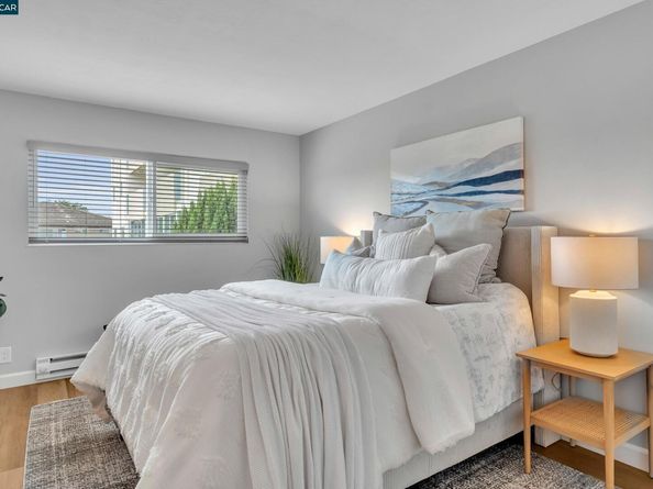 2137 Otis Dr 111, Alameda CA 94501
