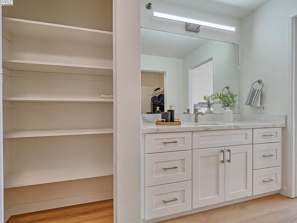 685 Dartmore Ln 365, Hayward CA 94544