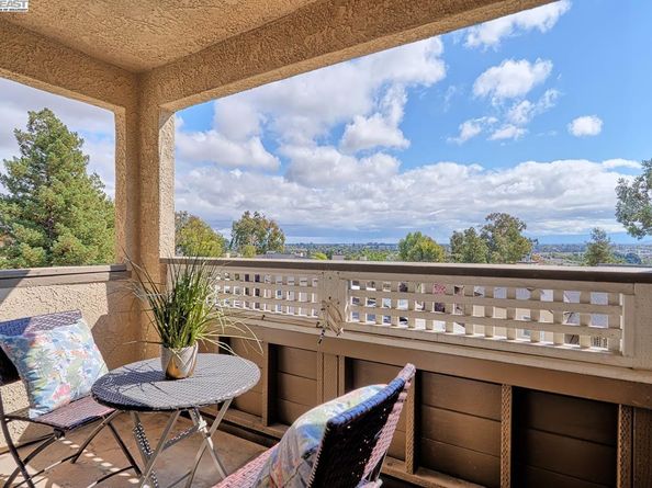 685 Dartmore Ln 365, Hayward CA 94544