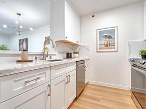 685 Dartmore Ln 365, Hayward CA 94544