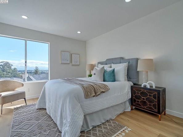 685 Dartmore Ln 365, Hayward CA 94544