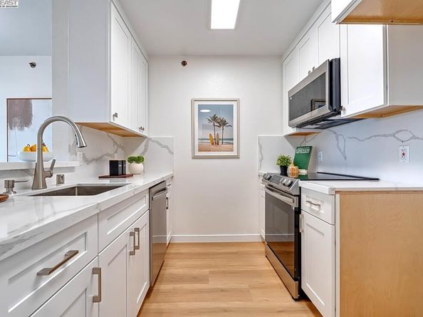 685 Dartmore Ln 365, Hayward CA 94544