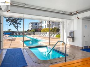 7 Commodore Drive A460, Emeryville CA 94608