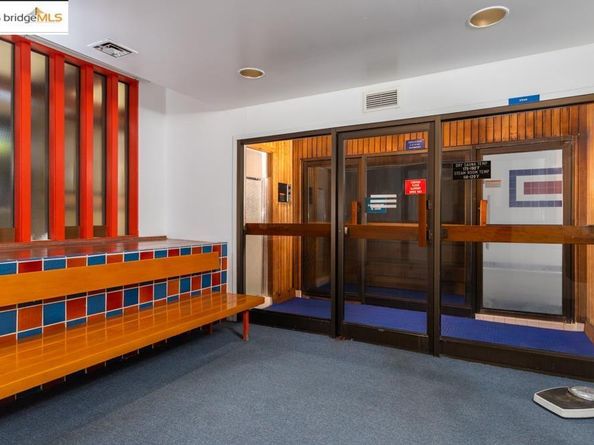 7 Commodore Drive A460, Emeryville CA 94608