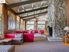 7 Commodore Drive A460, Emeryville CA 94608