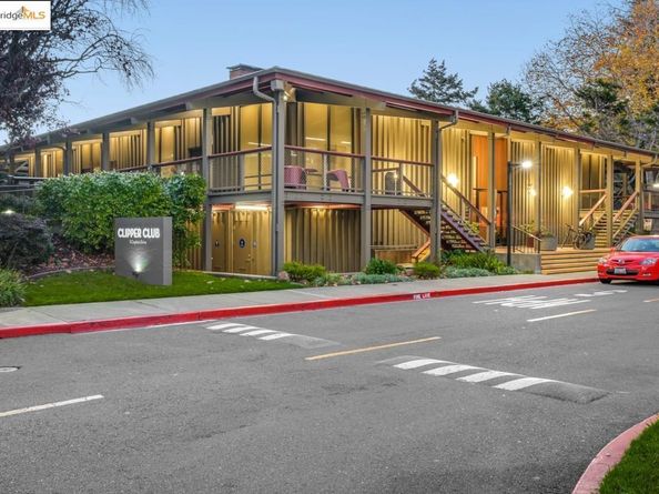 7 Commodore Drive A460, Emeryville CA 94608